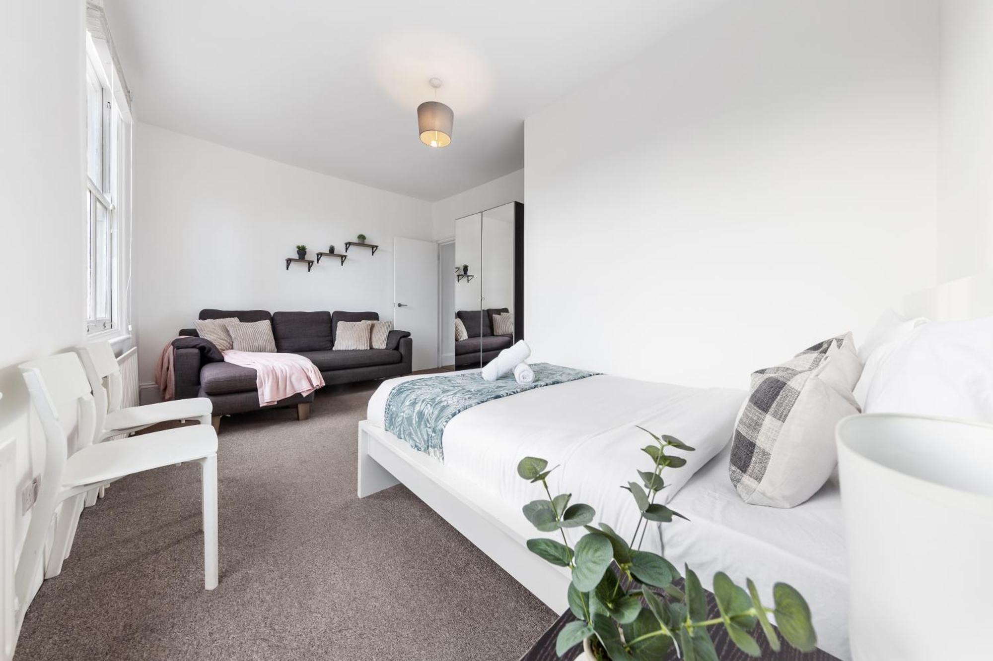 Luxury 4 Bedroom Flat With Stunning Shard View From Terrace In Central London! Next To Station, Sleeps 9 Luaran gambar