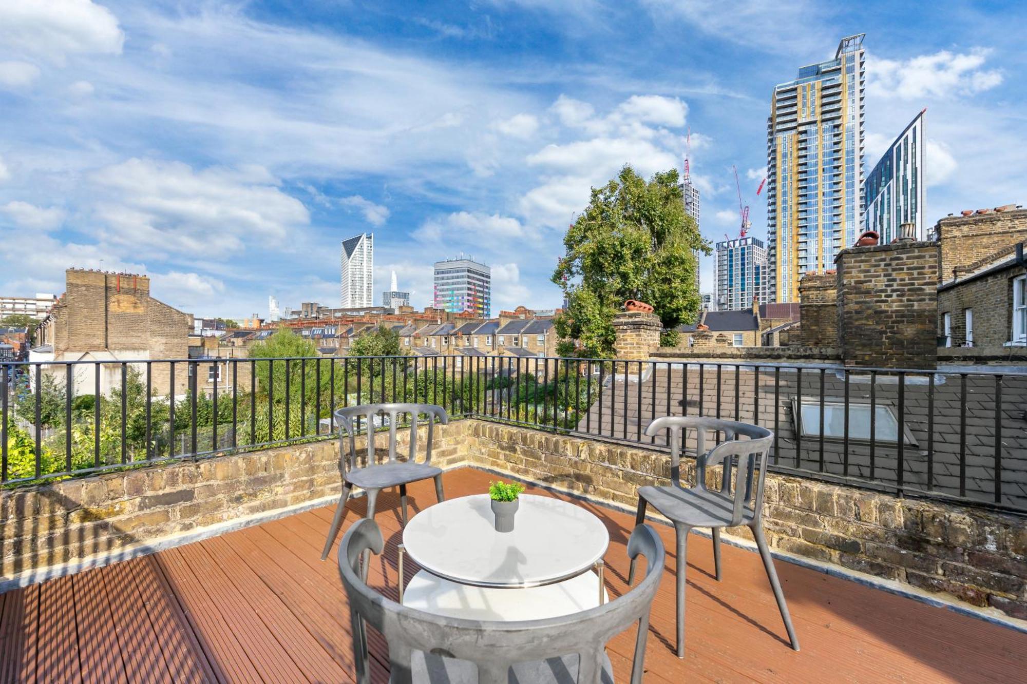 Luxury 4 Bedroom Flat With Stunning Shard View From Terrace In Central London! Next To Station, Sleeps 9 Luaran gambar