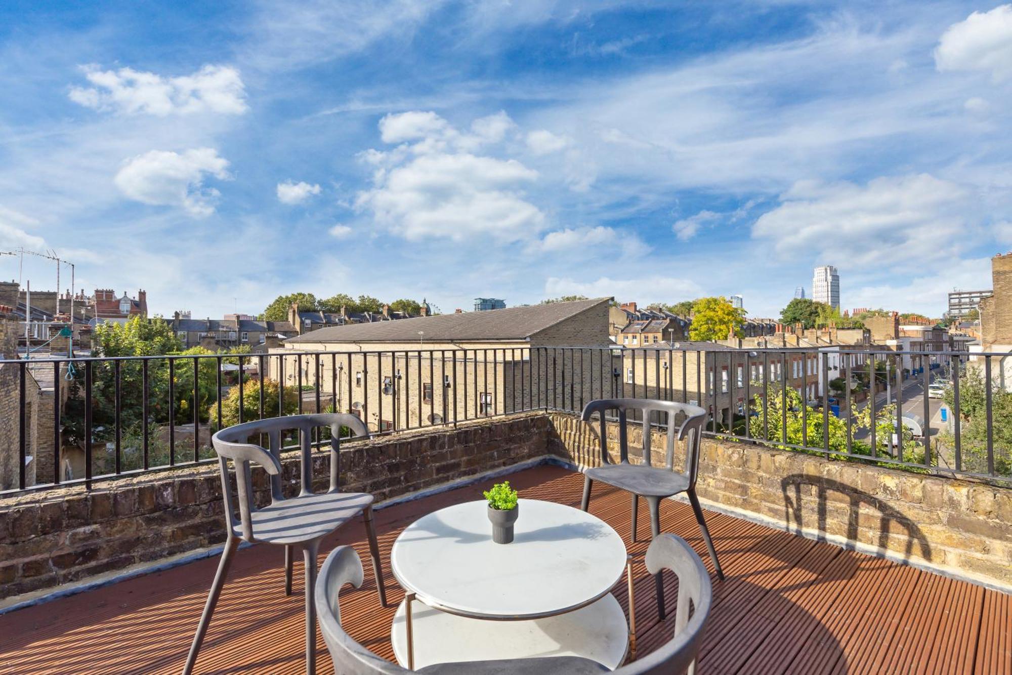 Luxury 4 Bedroom Flat With Stunning Shard View From Terrace In Central London! Next To Station, Sleeps 9 Luaran gambar