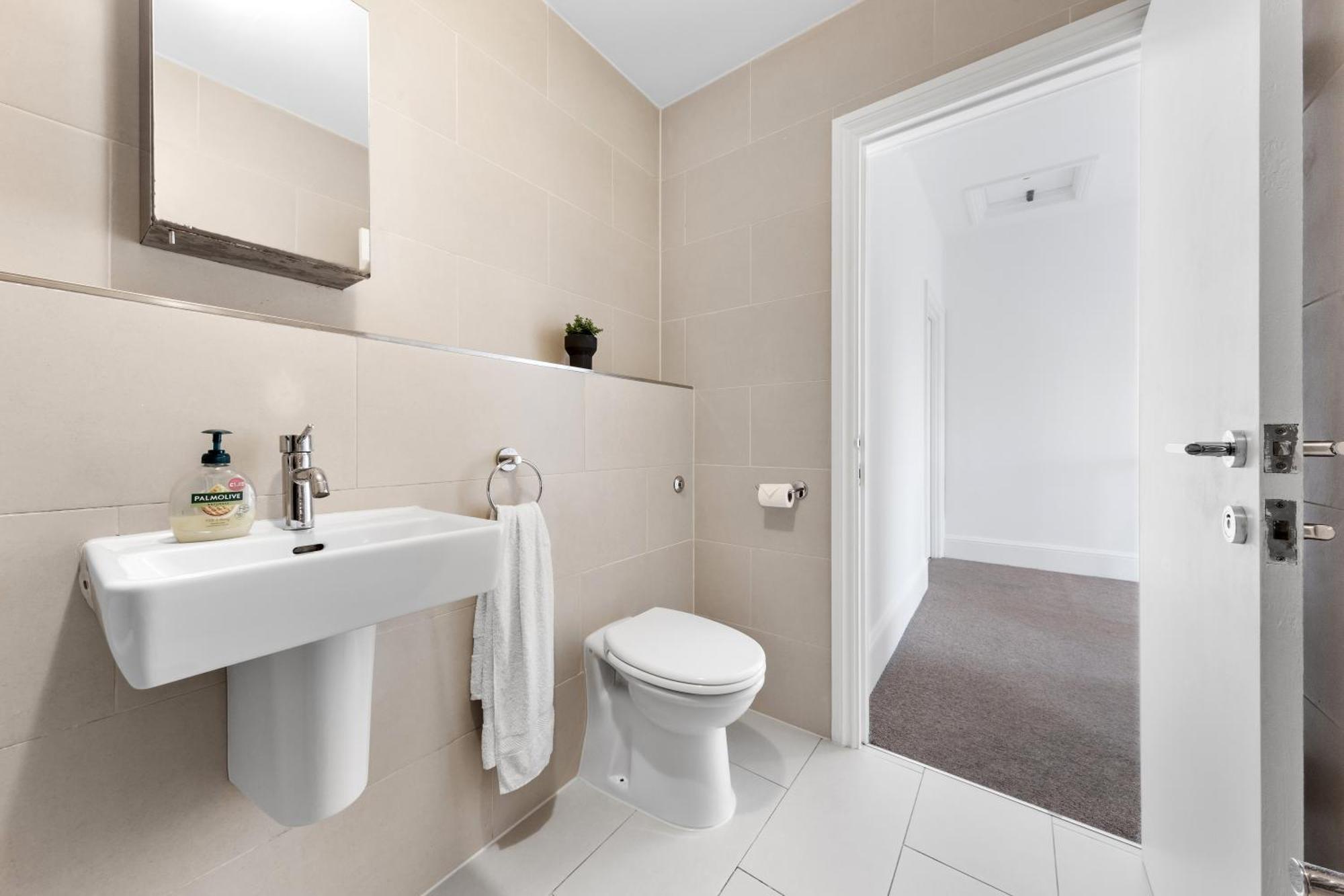 Luxury 4 Bedroom Flat With Stunning Shard View From Terrace In Central London! Next To Station, Sleeps 9 Luaran gambar